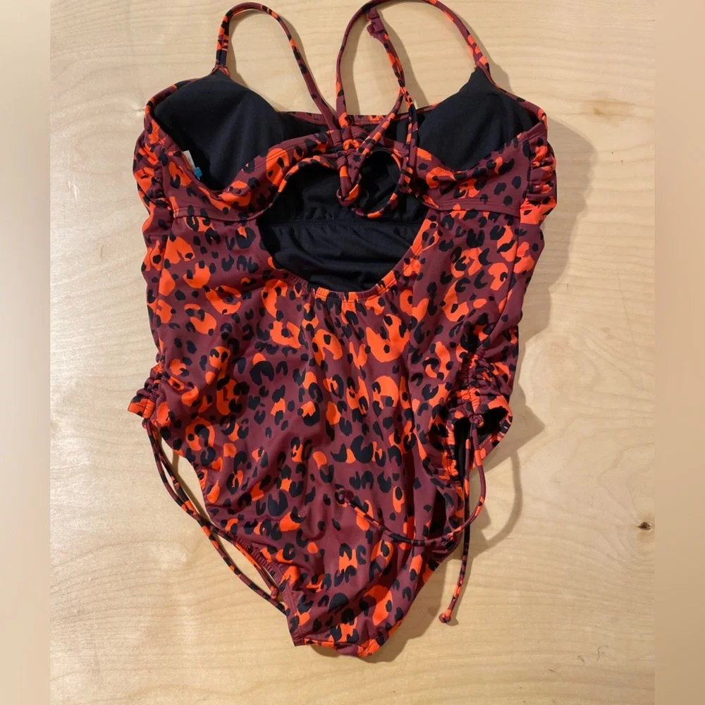 Beach Betty Leopard Print Swimsuit XL (OO)